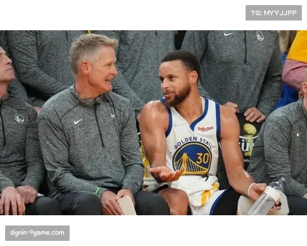 勇士体系依赖库里无球跑动 三分威胁重塑现代篮球空间观念